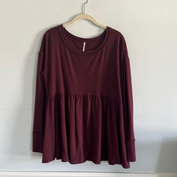 Free People Top - Picture 1 of 4